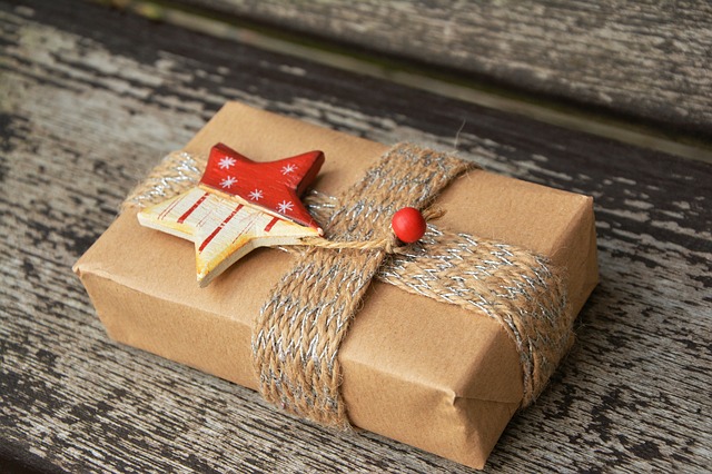 gift-1760869_640.jpg